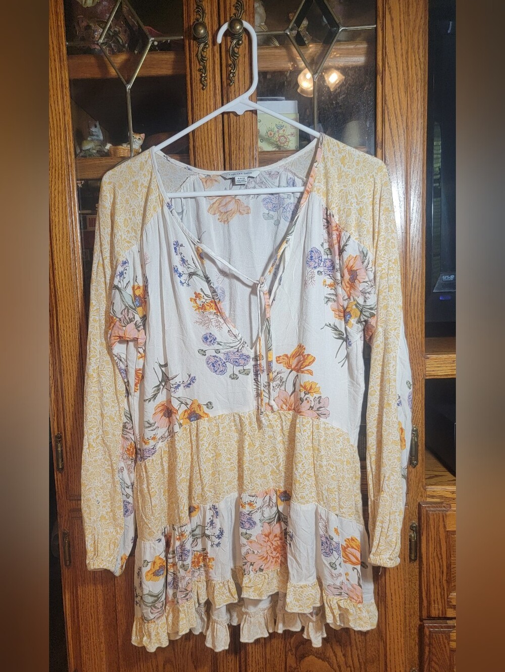 American Eagle Outfitters Floral Tie-Front Peasant Blouse in Cream and Yellow